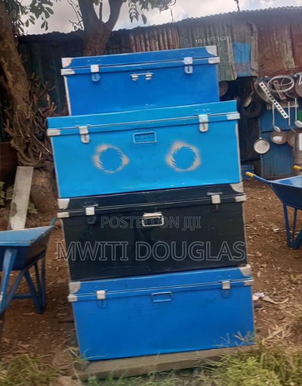 Examplary Long Lasting Metallic Boxes
