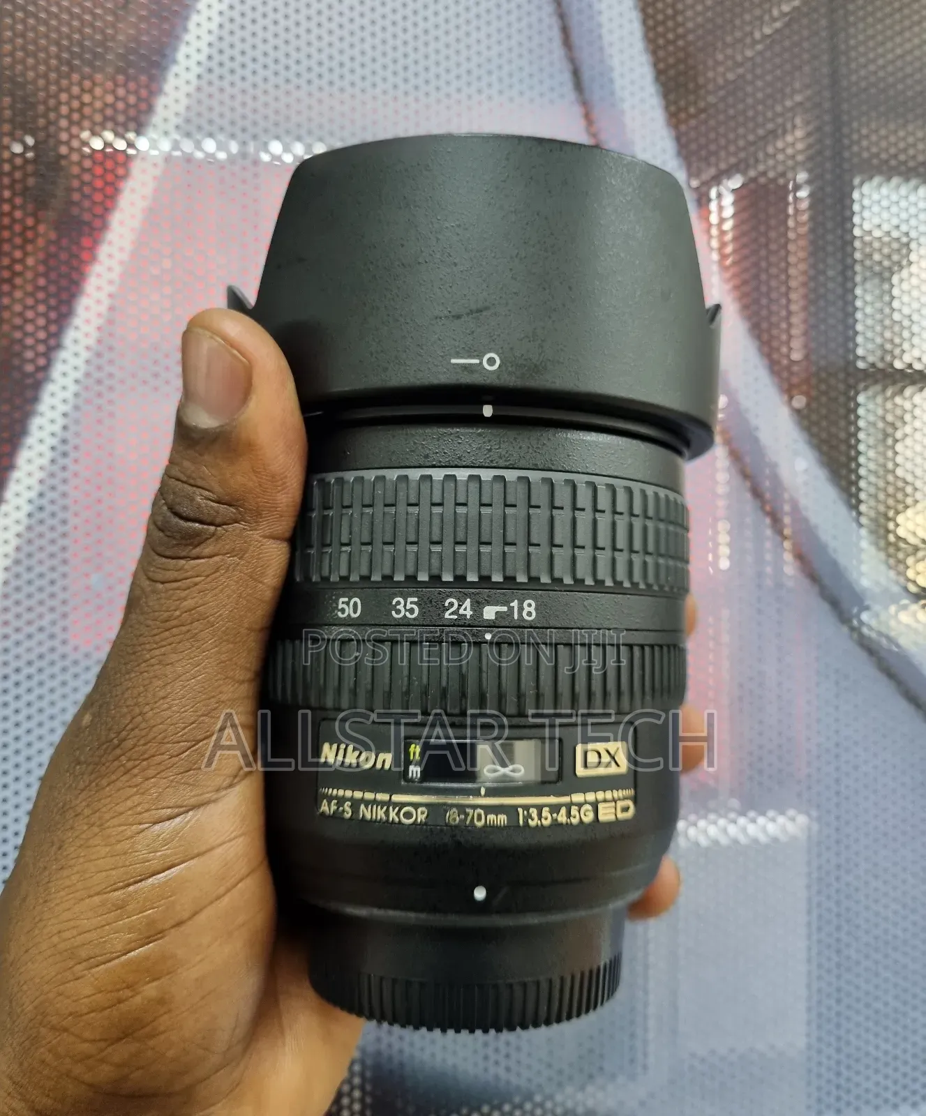 Af-S Nikkor 18-70mm