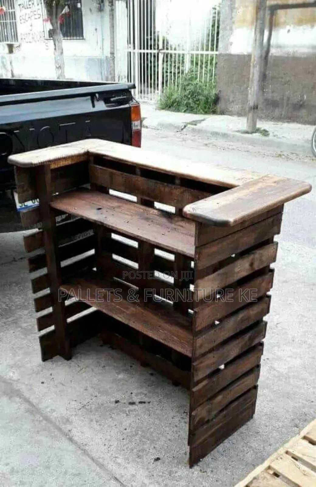 Timber Tavern Counter