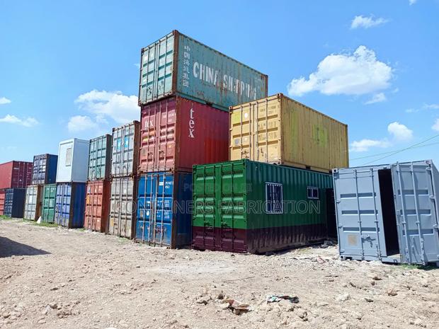 Plain Containers - main view