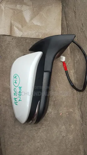 Side Mirror for Toyota Noah Zrr80 With Indicator Right Side