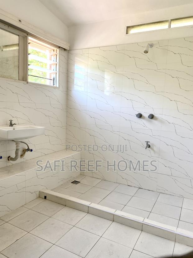 5bdrm Maisonette in Nyali for rent - thumbnail 8