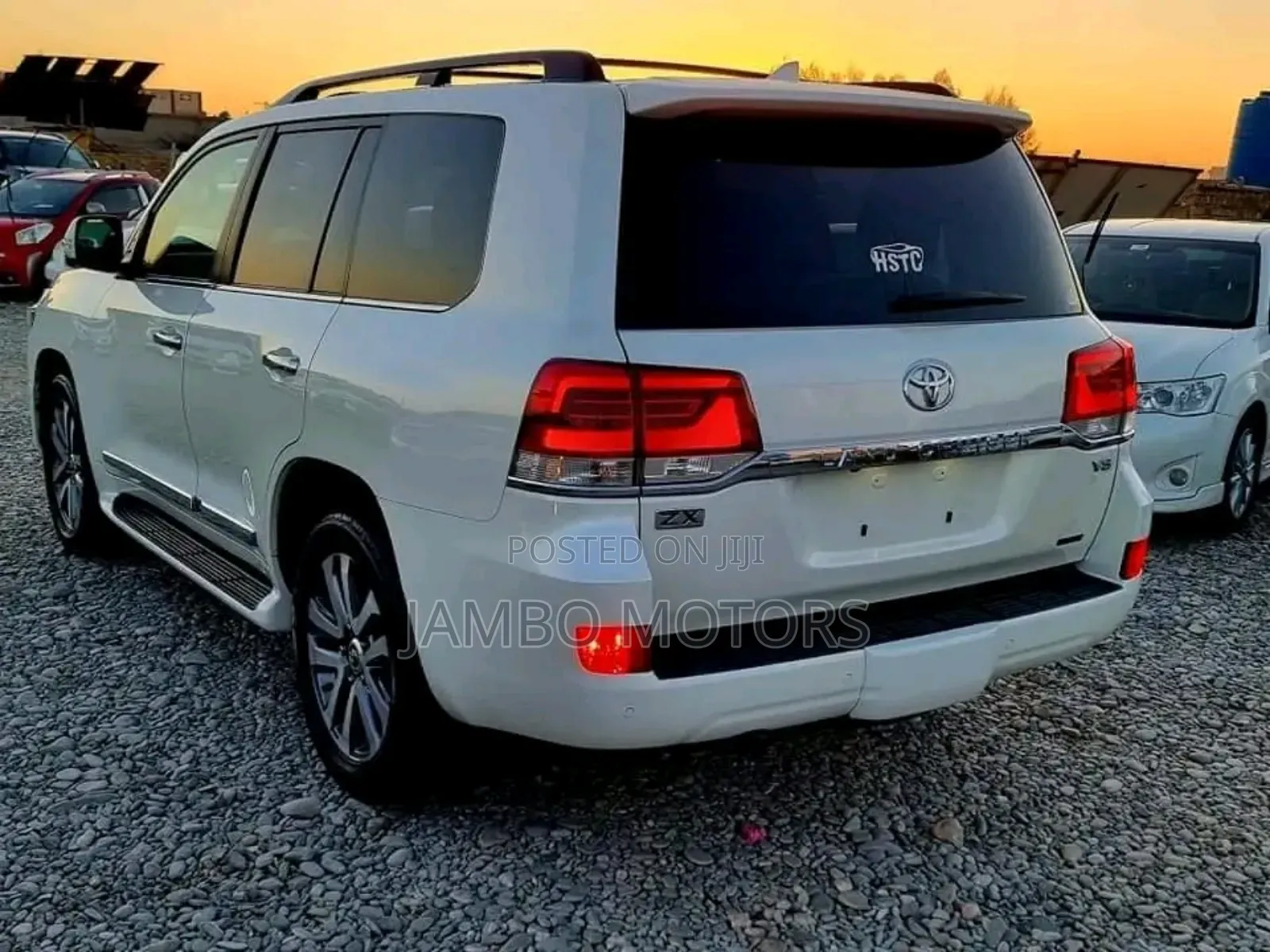 Toyota Land Cruiser 4.6 V8 ZX 2018 White