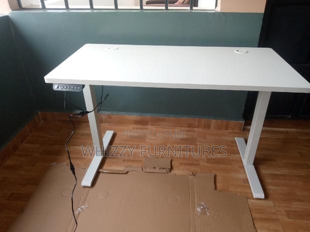 Electric Sit-Stand Desk - main view