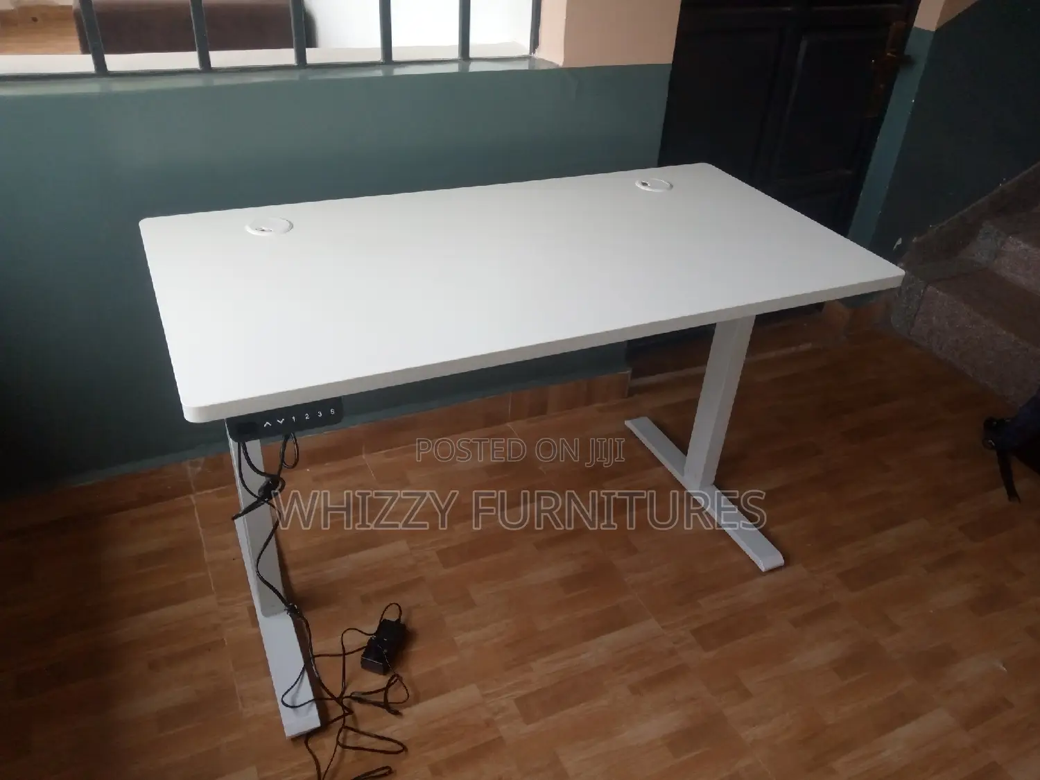 Height Adjustable Computer Desk