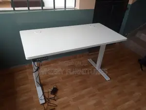 Height Adjustable Computer Desk