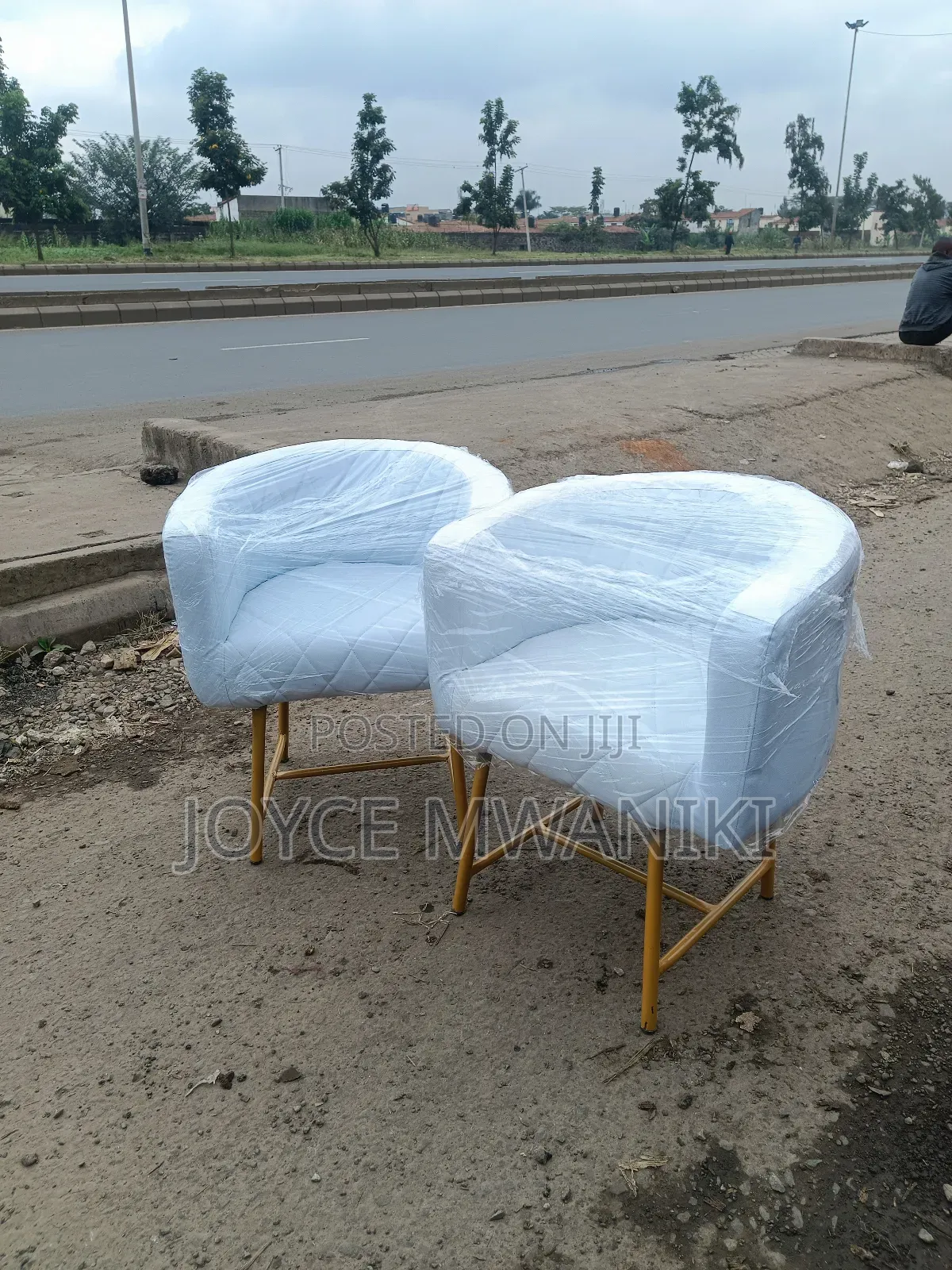 Styling Chair, White Colour and Gold Frame 