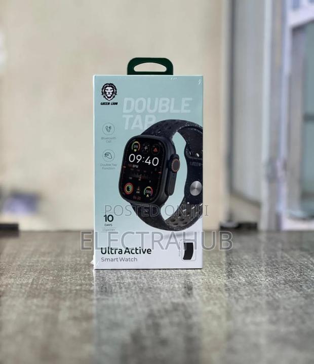 Green Lion Ultimate Smart Watch New Sealed in a Shop