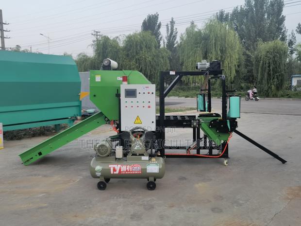 Round Straw Mini Hay Baler Alfafa Silage Baler Machine