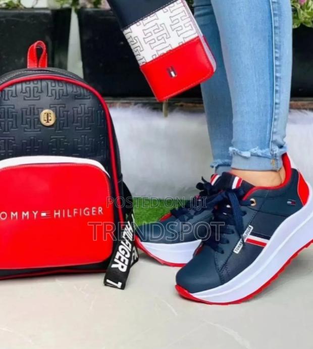**Tommy Hilfiger Sneakers**LADIES EDITION*