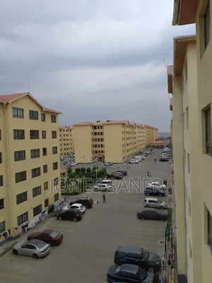 Furnished 3bdrm Apartment in Greatwall Estate for sale