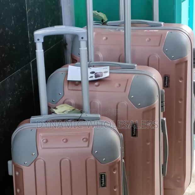 Restocked Gray Suitcases Per Set 3pcs - main view