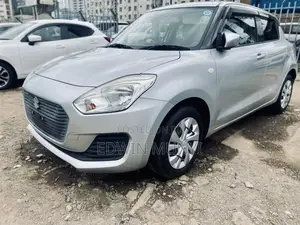 Suzuki Swift 2018 Silver