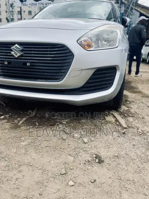 Suzuki Swift 2018 Silver