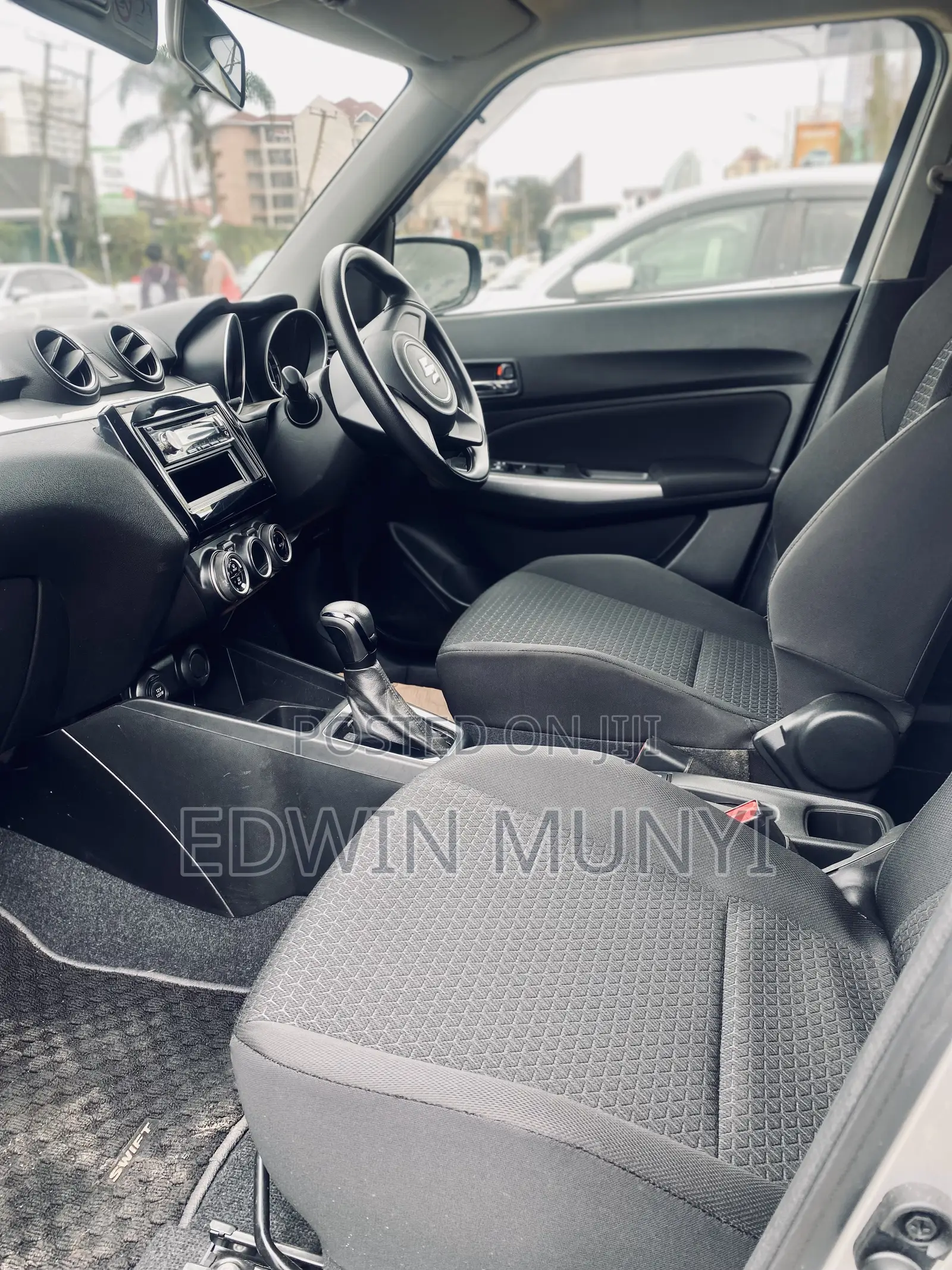 Suzuki Swift 2018 Silver