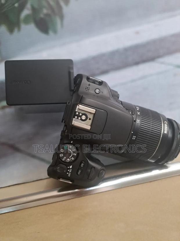CANON DSLR 200D - thumbnail 2