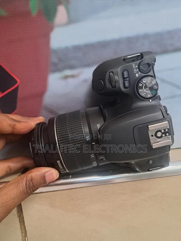 CANON DSLR 200D - thumbnail 4
