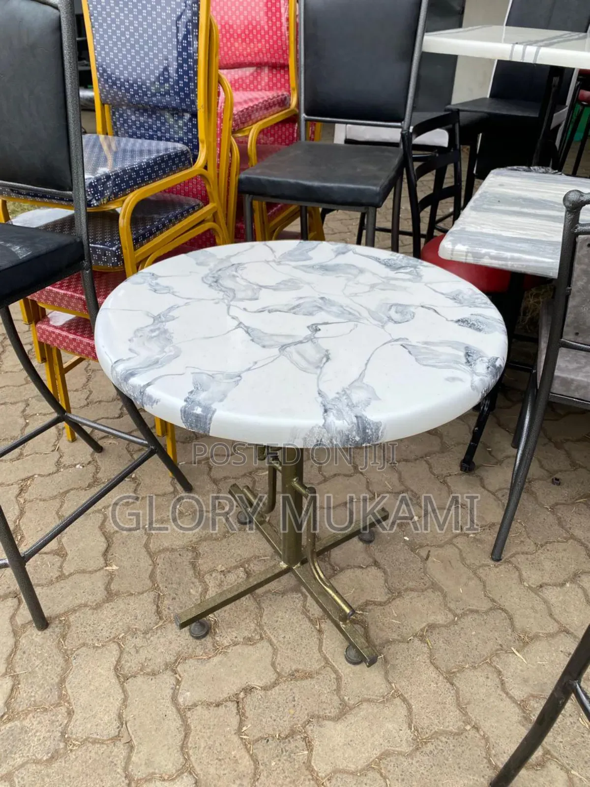 Restaurants and Bar Table