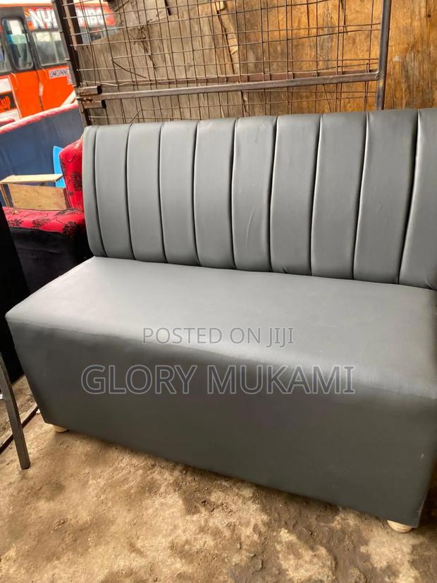 Restaurants and Bar Couches - thumbnail 3