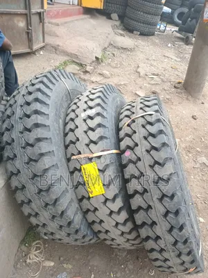 Jk Tyres Sizes 10.00r20 Tube-Type Made in India.