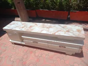 Extendable Glass Tv Stand