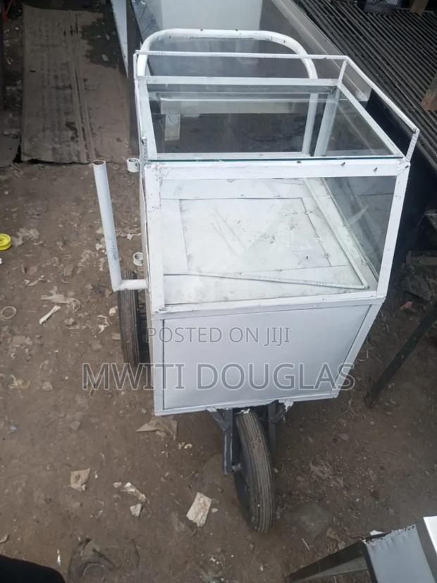 Most Effective Eggs ,Smokie Trolley - main view