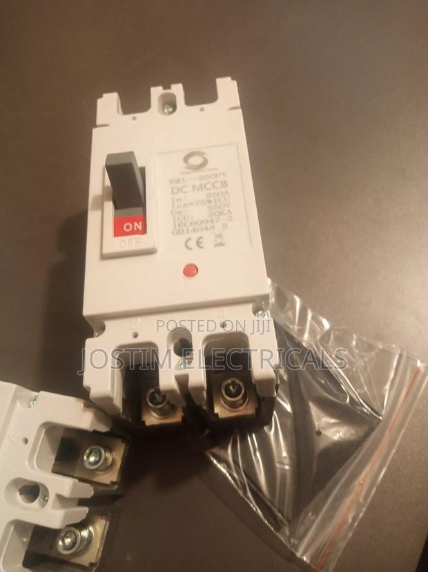 Solar Circuit Breaker McCb 2pole 550v - main view