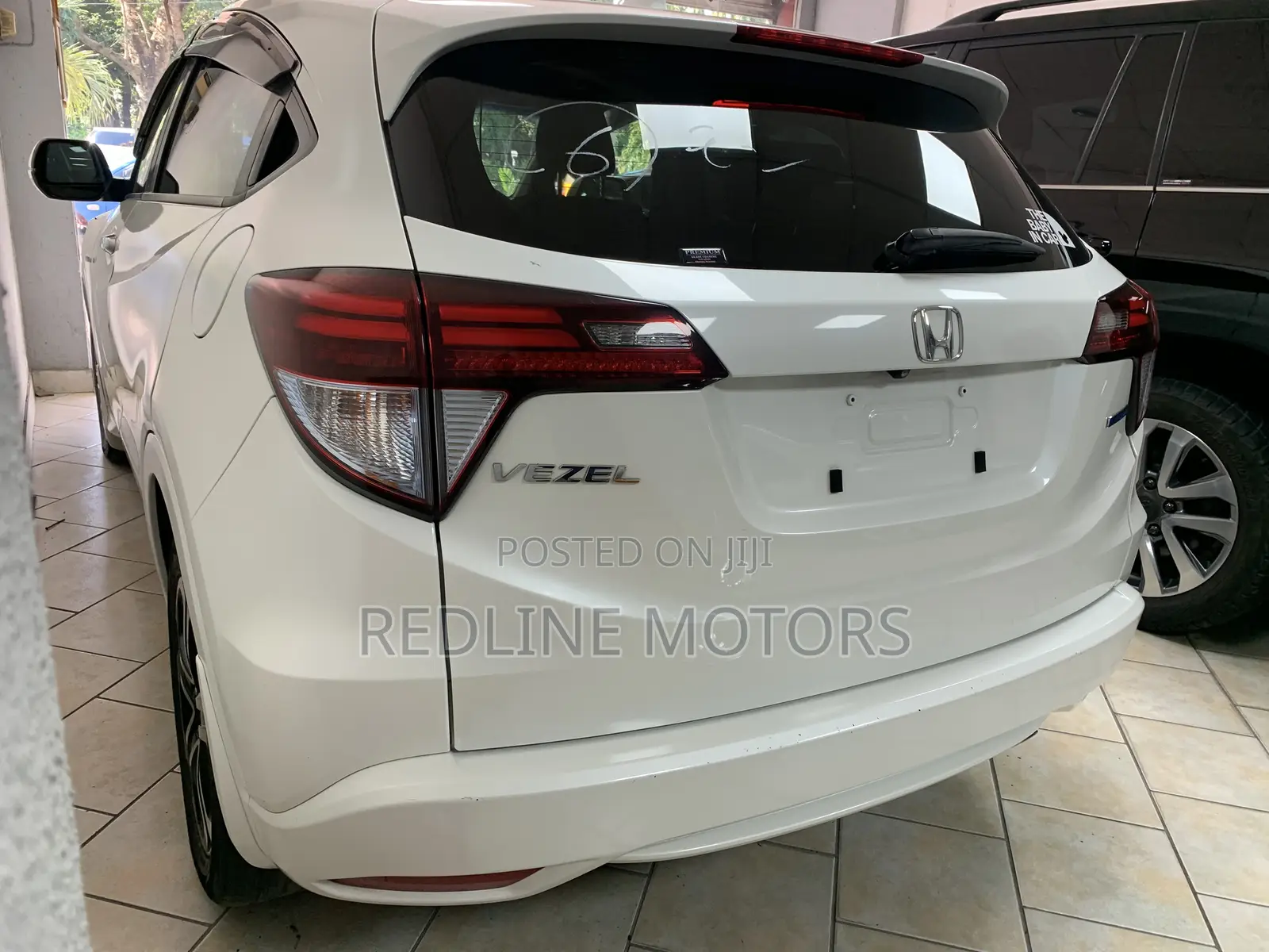 Honda Vezel 1.5 Hybrid 2WD 2017 White