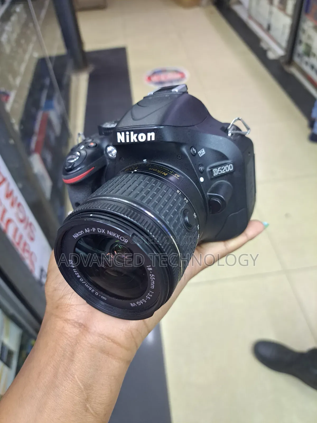 Nikon D5200 With Kit Lense 18-55mm