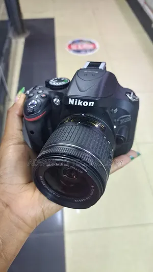 Nikon D5200 With Kit Lense 18-55mm