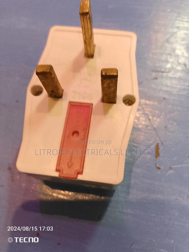 3 Pin Multiplug - main view