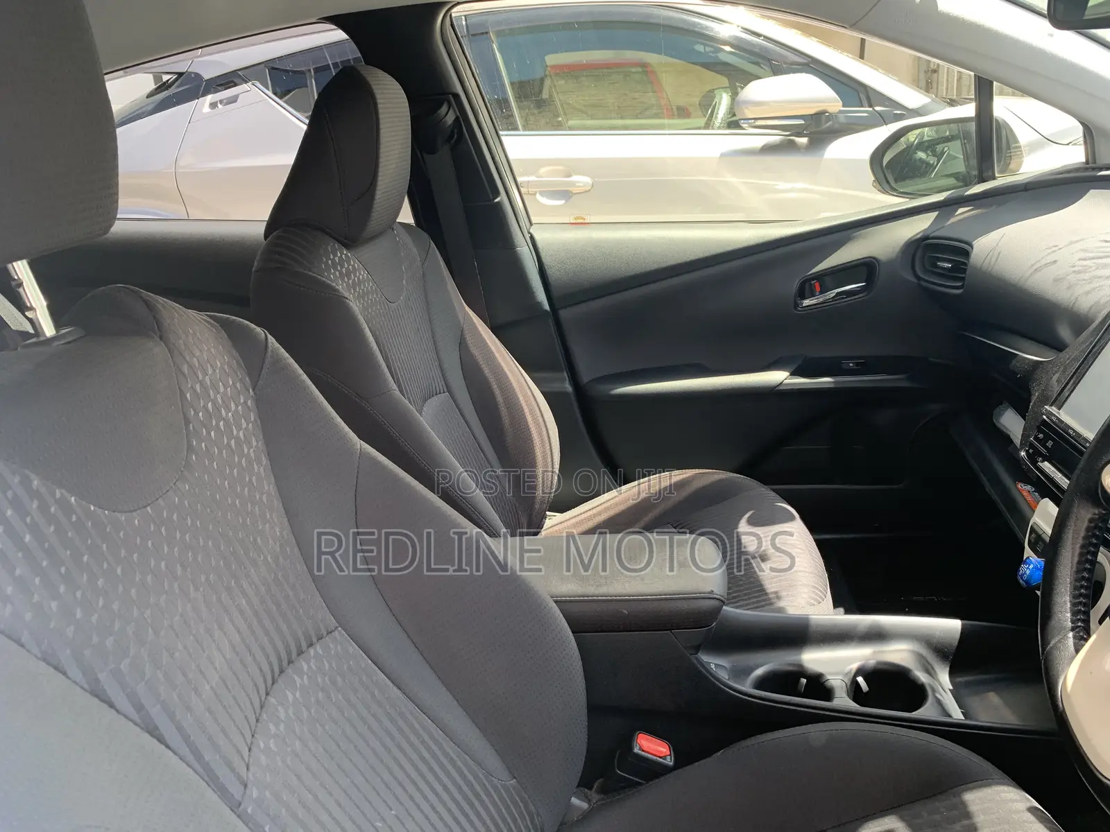 Toyota Prius Two Eco 2017 White