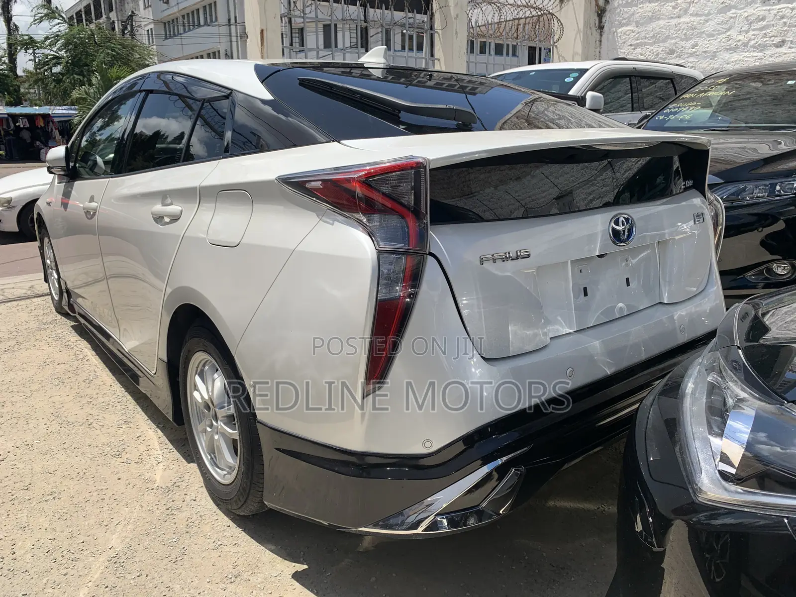 Toyota Prius Two Eco 2017 White