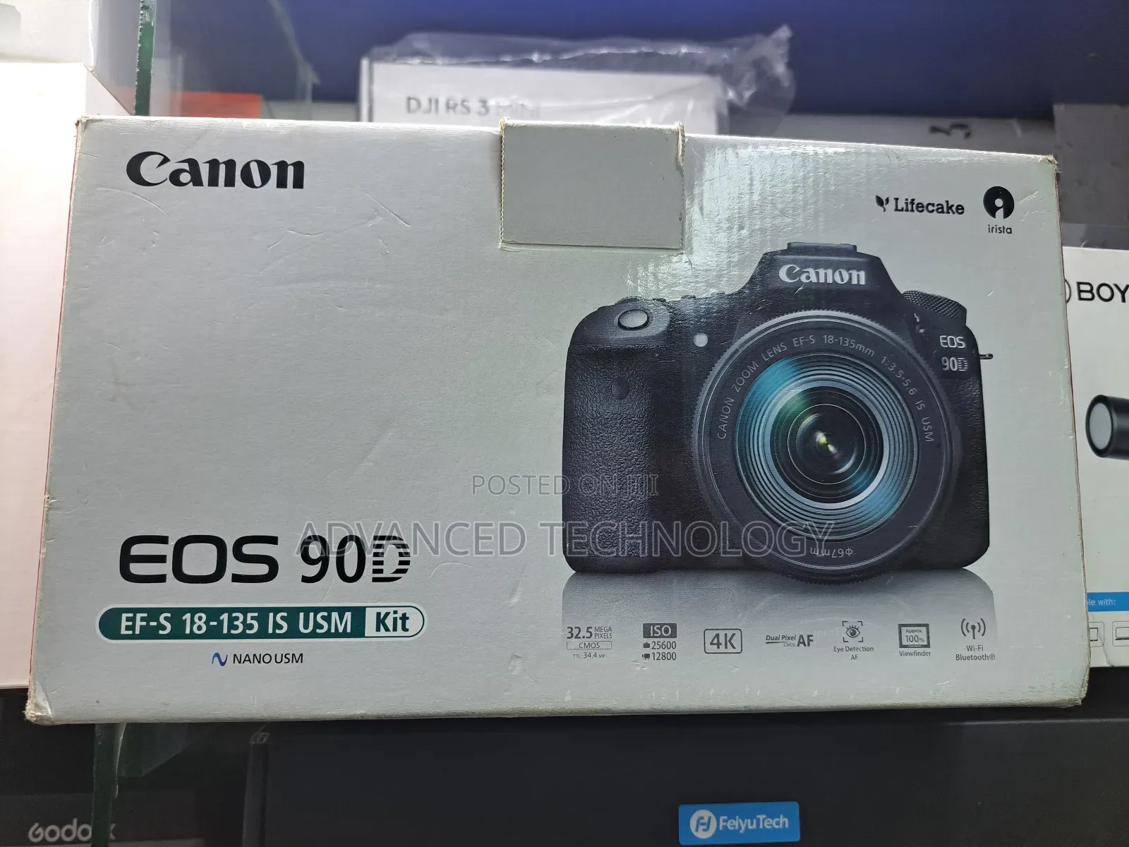 Canon EOS 90D With 18-135mm