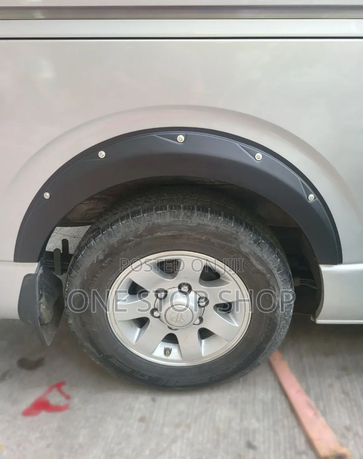 Hiace Black Fender Flares