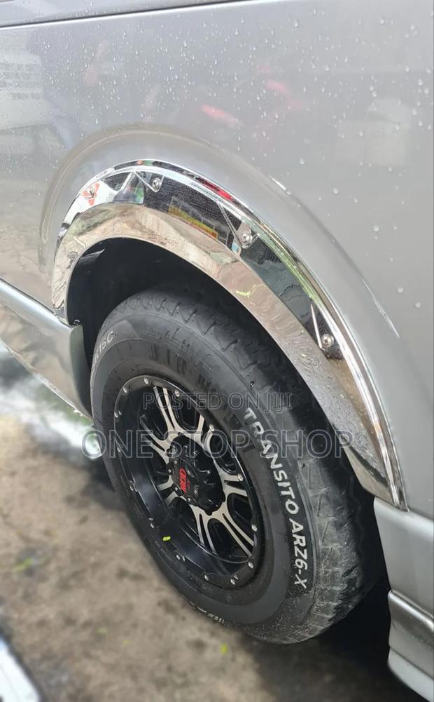Chrome Toyota Hiace Fender Flares