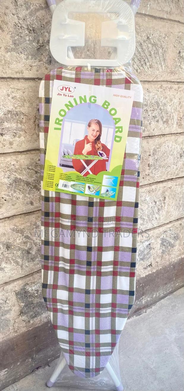 Ironing Board/Foldable Ironing Board - thumbnail 4
