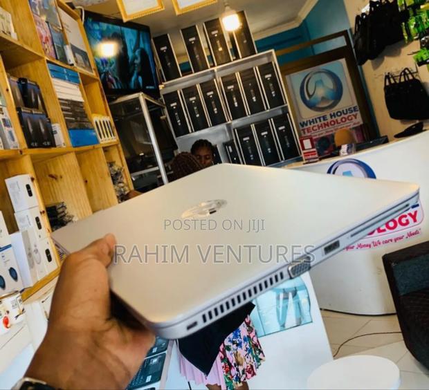 Laptop HP EliteBook 820 G3 8GB Intel Core i5 SSD 256GB - thumbnail 3