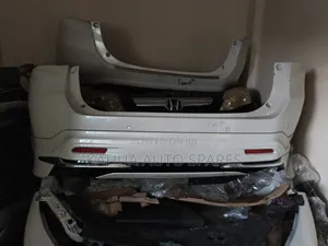 Harrier 2015/2016/2017/2018 Rear/Back Bumper With Skirting