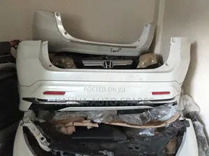 Harrier 2015/2016/2017/2018 Rear/Back Bumper With Skirting