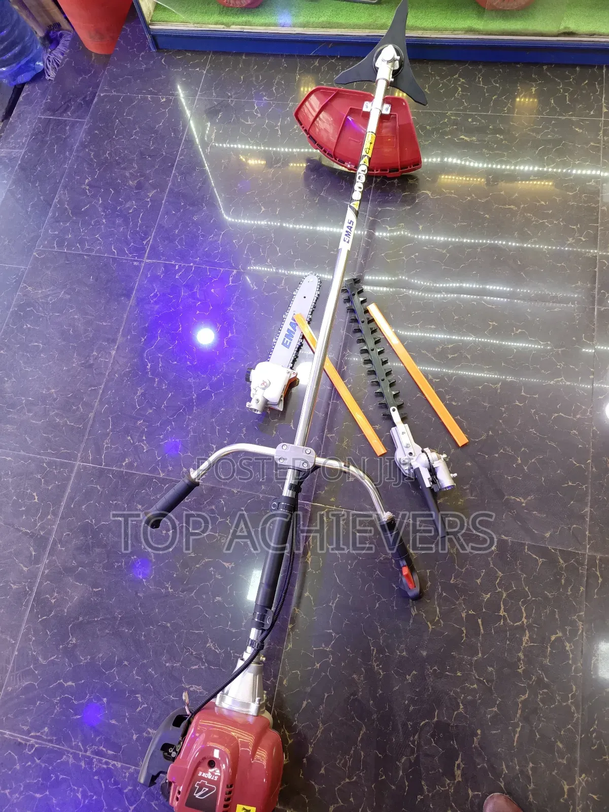 4 Stroke Brush Cutter With a Trimmer