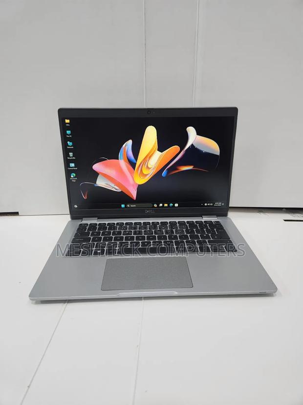 Laptop Dell Latitude 5320 16GB Intel Core I7 SSD 512GB