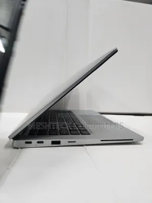 Laptop Dell Latitude 5320 16GB Intel Core I7 SSD 512GB