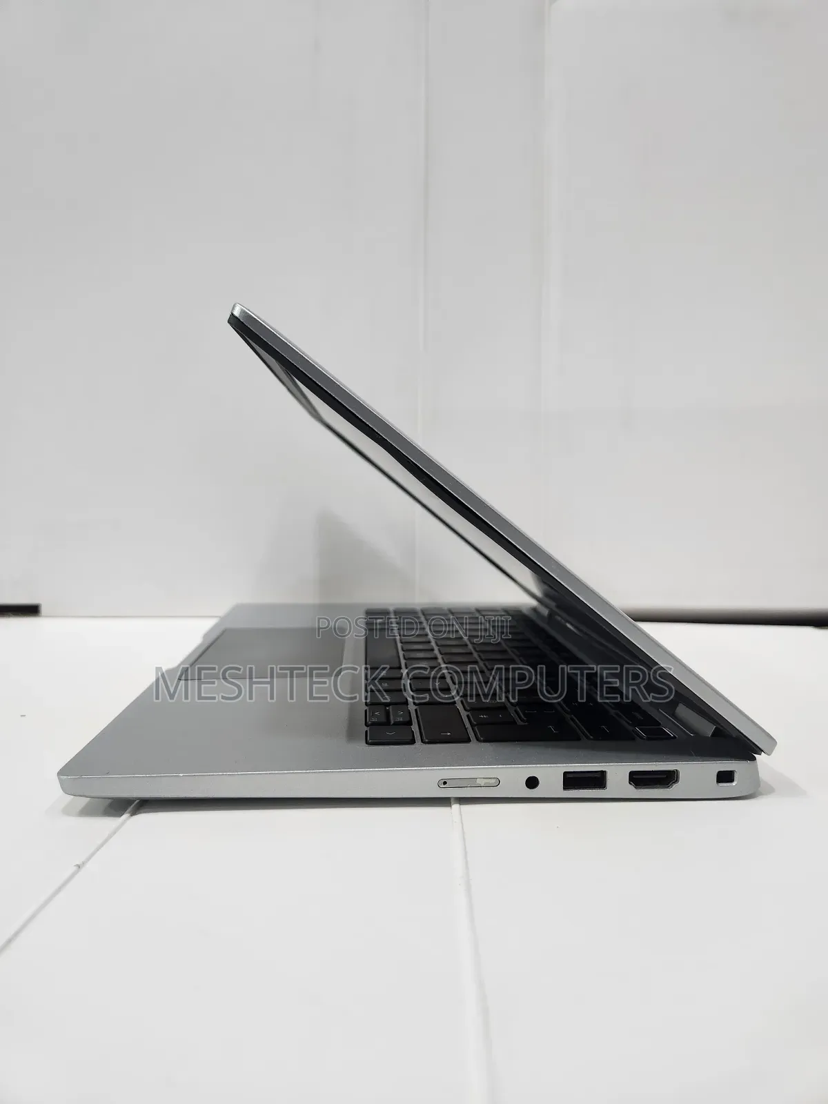 Laptop Dell Latitude 5320 16GB Intel Core I7 SSD 512GB