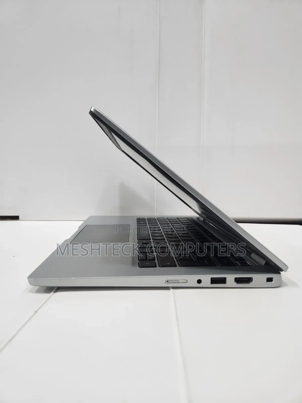 Laptop Dell Latitude 5320 16GB Intel Core I7 SSD 512GB