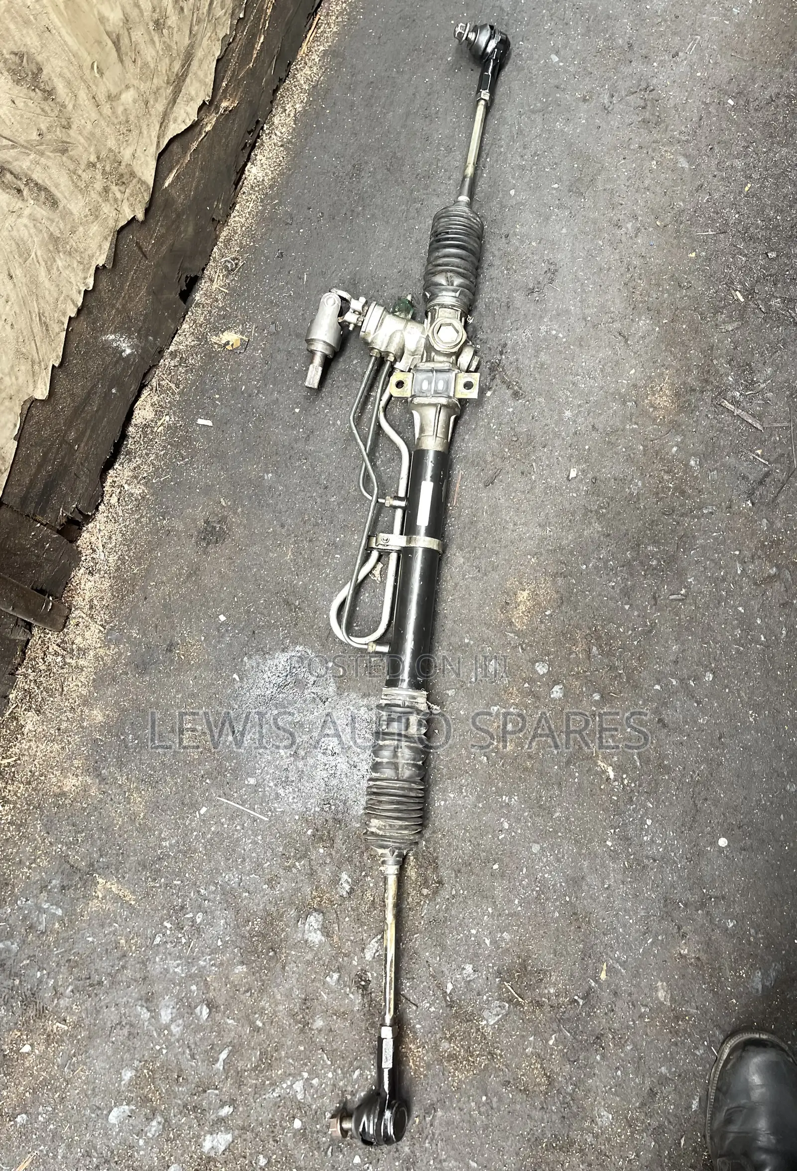Mazda Demio Verisa (Old Shape) Stearing Rack