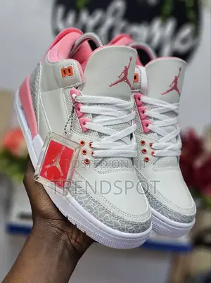 Jordan 3 Ladies
36_____40
 at 3000
1st Leather
Now on Offer