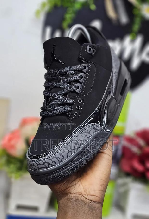 Jordan 3s
36___45
 at 3000
1st Leather
Now on Offer - thumbnail 2