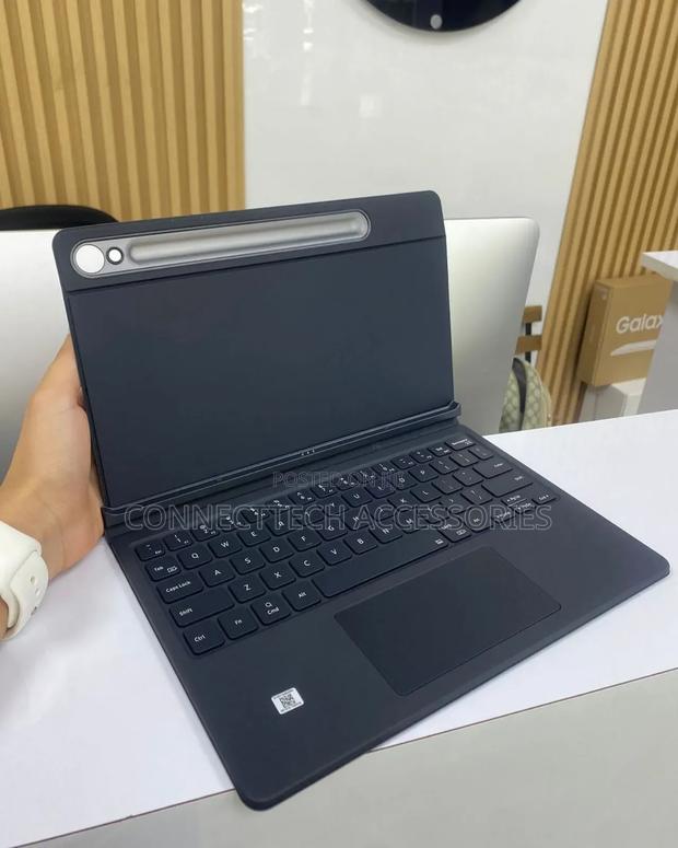 Galaxy Tab S9 / Tab S9 FE Book Cover Keyboard - thumbnail 3