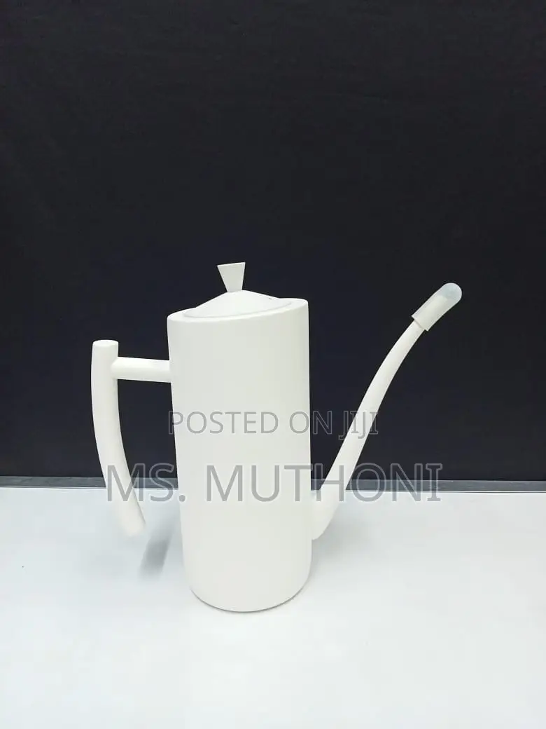 700ml Stainless Steel Oil Bottles *~ Colour: *White.*